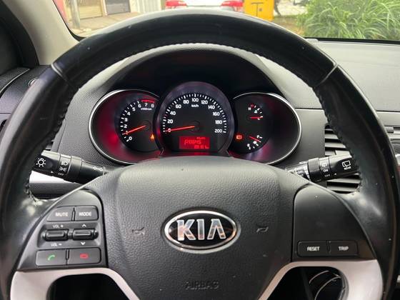 KIA PICANTO 1.0 EX 12V FLEX 4P AUTOMÁTICO
